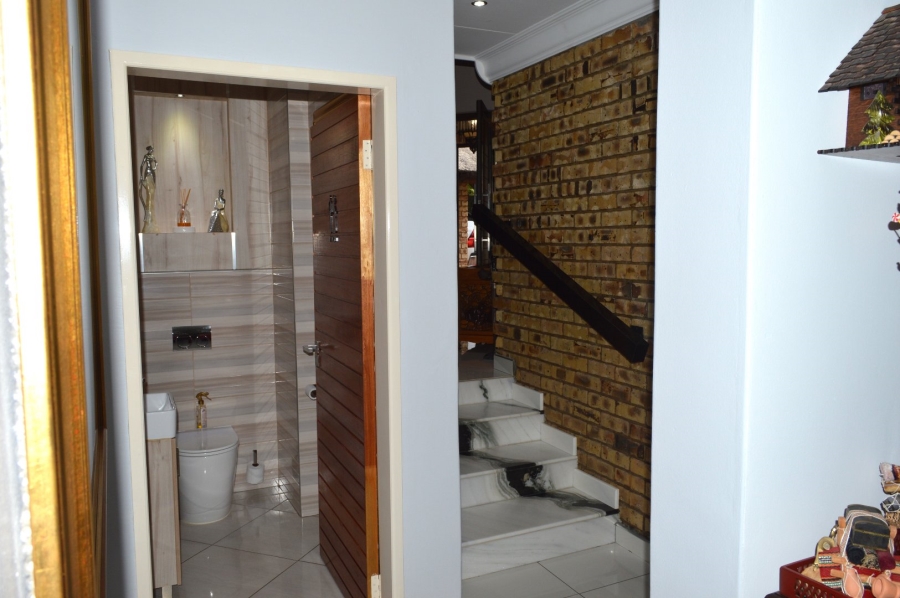 4 Bedroom Property for Sale in Doringkruin North West